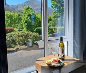 Interior - Apartment - Sleeps 3 - Free Parking (Westport)