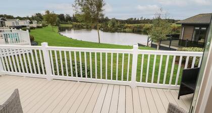 10 Cheviot View, Lowick