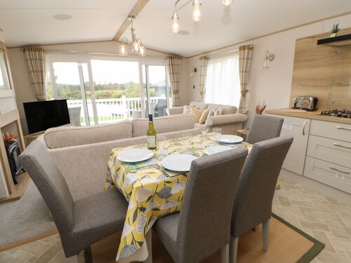 10 Cheviot View, Lowick