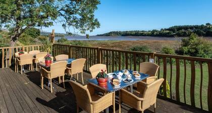 Tor: A Charming Retreat in Kingsteignton