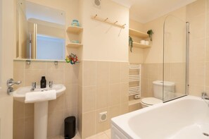 Shower - 17 Solent Landing, Bembridge (Bembridge)