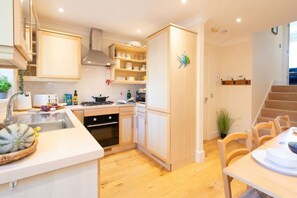 Dishwasher - 17 Solent Landing, Bembridge (Bembridge)