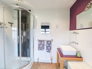 Shower - Willow Cottage, Catsfield (Norwich)