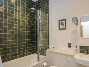 Shower - Rowan: A Charming Retreat in Kintbury (Newbury)