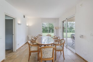 Dining - Villa with Pool Next to the Golf Course (Pals)