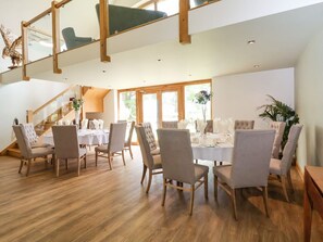Dining - Callow Lodge 22, Beaconsfield Holiday Park (Shrewsbury)