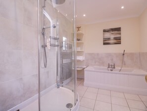 Shower - Pentire House, Kingsdown (Deal)
