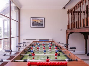 Games room - Pentire House, Kingsdown (Deal)