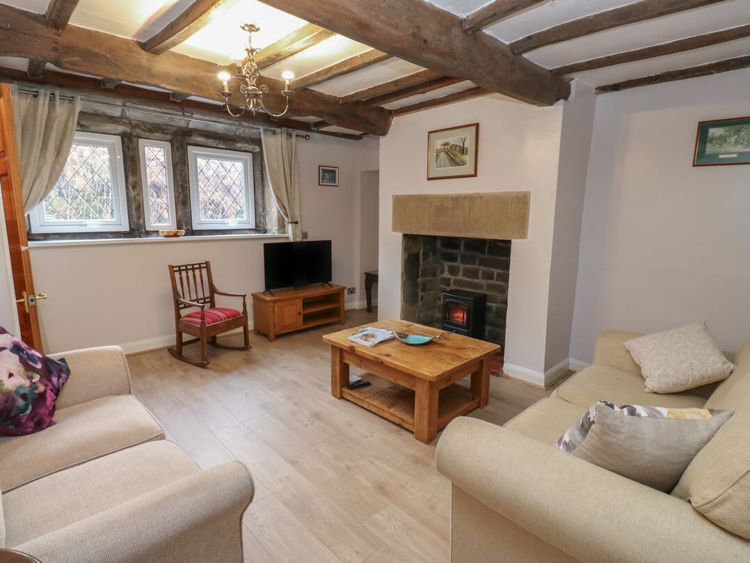 11 Hollin Well Cottage