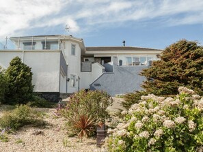 Exterior - Gorwelion, Trearddur Bay (Holyhead)