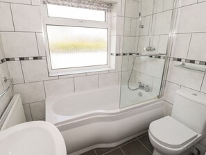 Shower - Gorwelion, Trearddur Bay (Holyhead)