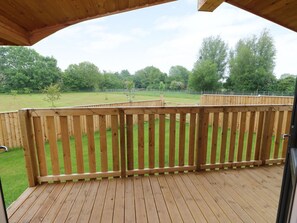 Property grounds - HAYFIELDS - Charming Double Bedroom (King's Lynn)