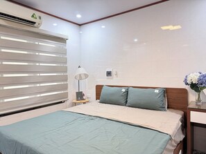 1 bedroom, iron/ironing board, Internet, bed sheets - HanoiCentre|WholeHouse|TrainStreet (Hà Nội)
