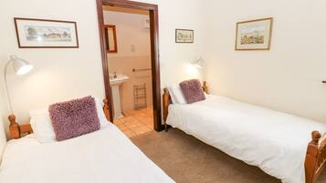 3 bedrooms, WiFi