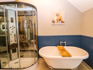 Shower - Horsedale Barn, Bonsall (Matlock)