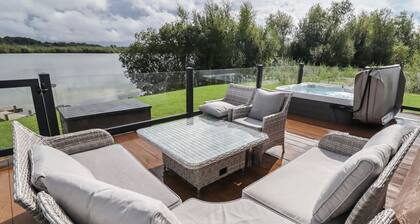 40 Delamere Point in Delamere, Cheshire