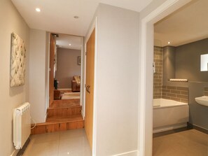 Bathroom - Roaches View Barn, Wetley Rocks (Stoke-on-Trent)