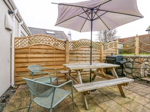 Outdoor dining - Pippin Cottage Beaumaris 3 bed (Beaumaris)