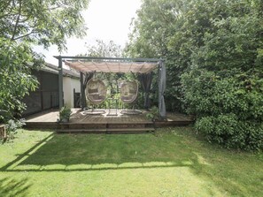 Terrace/patio - Orchard House Cottage, Malmesbury (Malmesbury)