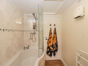 Shower - Orchard House Cottage, Malmesbury (Malmesbury)