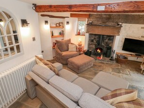 Living area - Lydgate Cottage, Eyam. Two bed (Hope Valley)