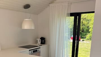House, 3 Bedrooms, Terrace, Garden View | Interior