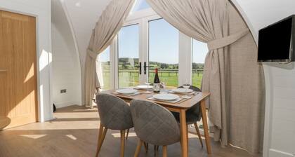 Leadon View Oak rural Upleadon