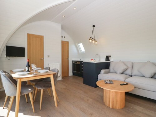 Leadon View Oak rural Upleadon