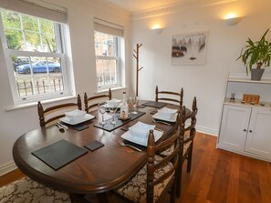 Dining - 8 Nicholas Court, Chester (Chester)