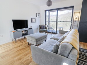Living area - Tay View: Cozy Retreat in Aberfeldy (Aberfeldy)