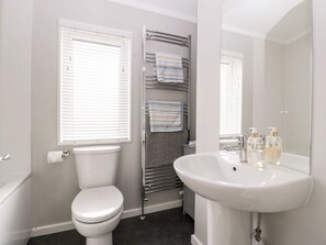 Shower - Summerdown, Brean - Coastal Retreat (Burnham-on-Sea)