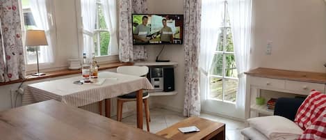 Tv, stereoanlæg