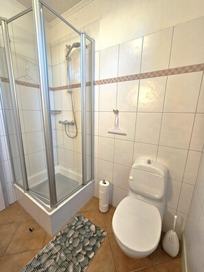 Shower - Austernfischer - Holiday apartment Austernfischer in Wyk auf Föhr - close to the beach with (Wyk auf Föhr)
