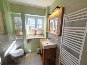 Shower - Bredland 11 - Apartment "Am Meer" - Apartment Am Meer in Bredland: Close to the beach, (Nieblum)