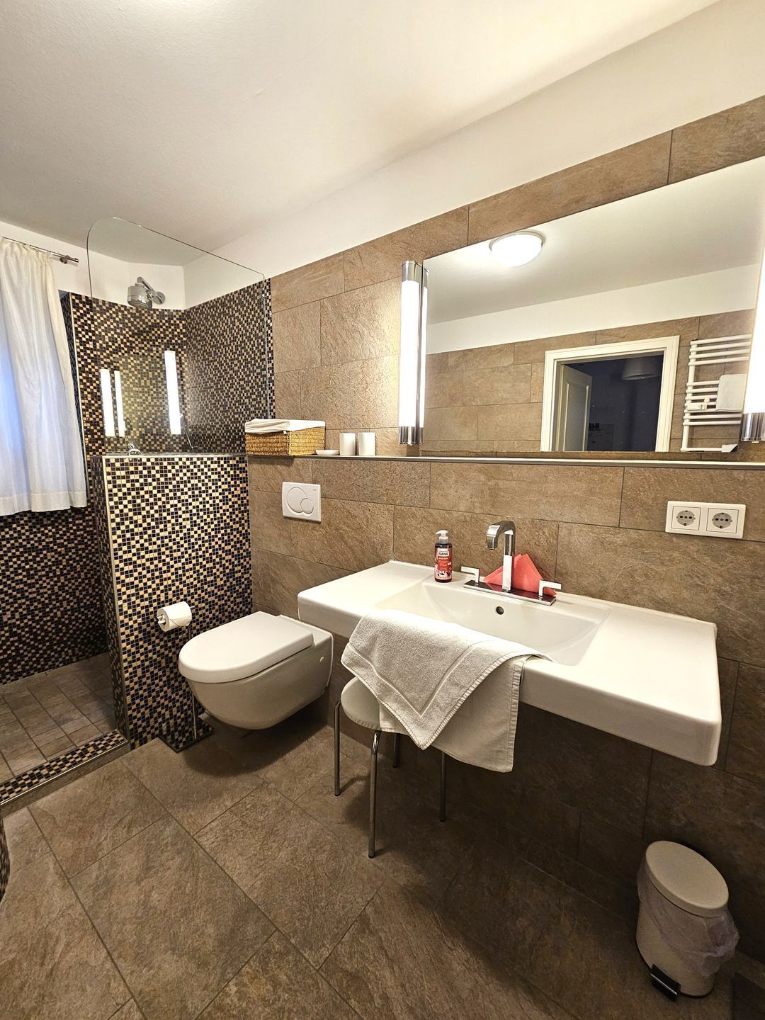 Een douche, een haardroger