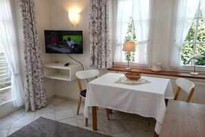 Dining - Hallig Hooge - Whg. 4 - Habel - Allergy-friendly vacation apartment on Föhr with (Wyk auf Föhr)