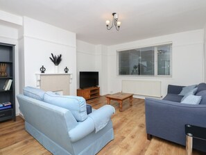 Living area - Tan Y Mynydd, Dwygyfylchi (Penmaenmawr)
