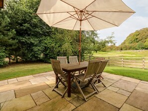 Outdoor dining - Hambleton, Exton, Rutland (Oakham)