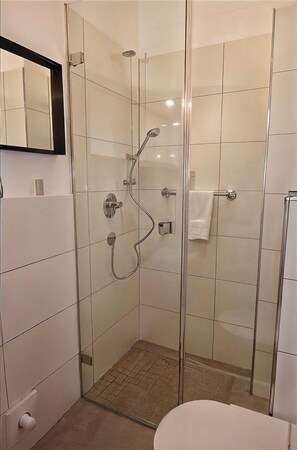 Shower - Hallig Hooge - Whg. 2 - Nordstrand - Cozy vacation apartment on Föhr: Hallig (Wyk auf Föhr)