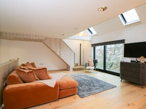 Living area - 3 The Stoneyard, Bath (Bath)
