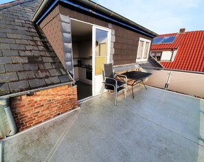 Outdoor dining - Marina - Whg. 3 - Apartment Marina Whg. 3: balcony, WLAN, 300 m to the beach in (Wyk auf Föhr)