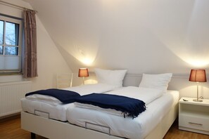 2 bedrooms, WiFi - Semi-detached house Am Leuchtturm 1 a - Semi-detached house near the beach: Am (Wyk auf Föhr)