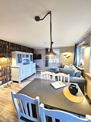 TV, ping pong, stereo - Nis Puk _FW Gröde (ground floor) - Apartment Gröde on the ground floor in Utersum - Terrace & 500 m (Utersum)