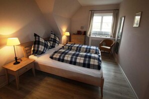 2 Schlafzimmer, Bügeleisen/Bügelbrett, WLAN
