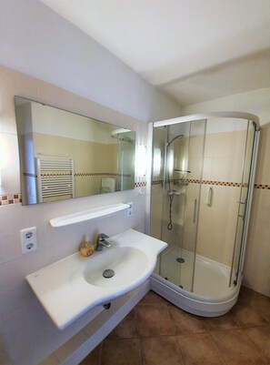 Shower - Seeblick - Apartment Seeblick with exceptional sea view directly on the (Wyk auf Föhr)