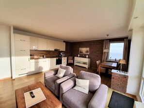 TV, stereo - Seeblick - Apartment Seeblick with exceptional sea view directly on the (Wyk auf Föhr)