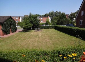 Property grounds - Meisenweg - Ground floor - Apartment Meisenweg first floor with terrace & (Wyk auf Föhr)