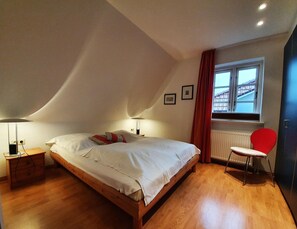 1 bedroom, iron/ironing board, WiFi - Rungholtstr. 3 a - Upper floor right - Allergy-friendly apartment with balcony & (Wyk auf Föhr)