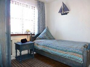 1 bedroom, iron/ironing board, WiFi - Meisenweg - Annex - Apartment Meisenweg-Anbau: cozy, quiet & close to the beach (Wyk auf Föhr)