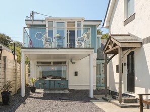 Terrace/patio - Min Y Traeth, Bull Bay (Amlwch)